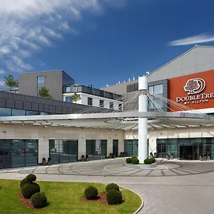 4* מלון Doubletree By Hilton & Conference Centre