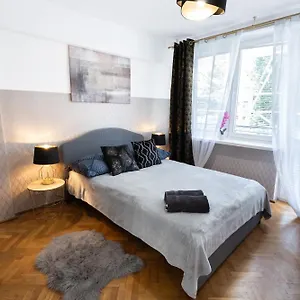 Хостел Clicktheflat Muranow, Варшава