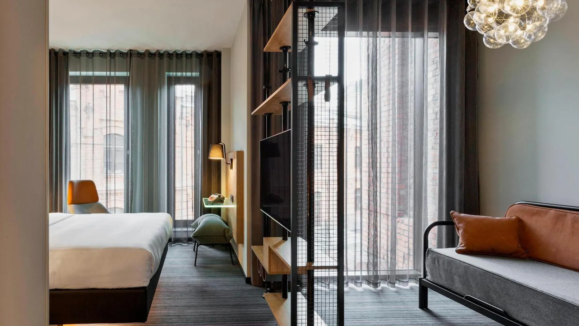 Moxy Warsaw Praga Hotel 3*,